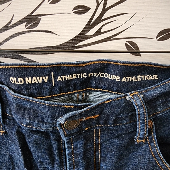 Old Navy Athletic Fit Blue Jeans (33 x 30) - Picture 2 of 3